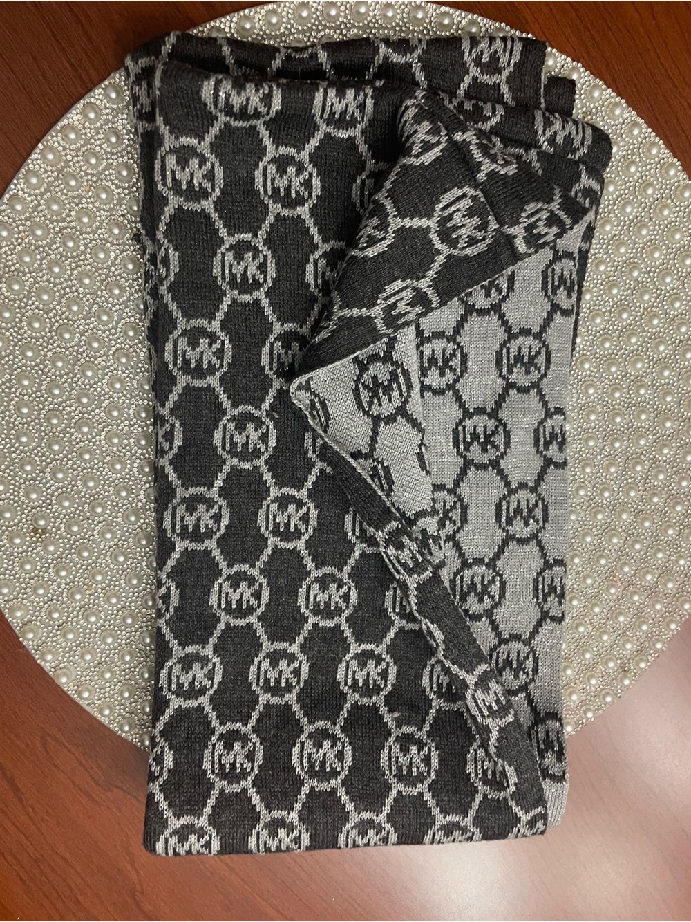 MICHAEL Michael Kors Black and Gray Logo Knit Scarf